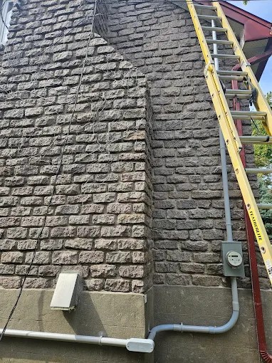 Remplacement de panneau électrique résidentiel à Laval par maître électricien