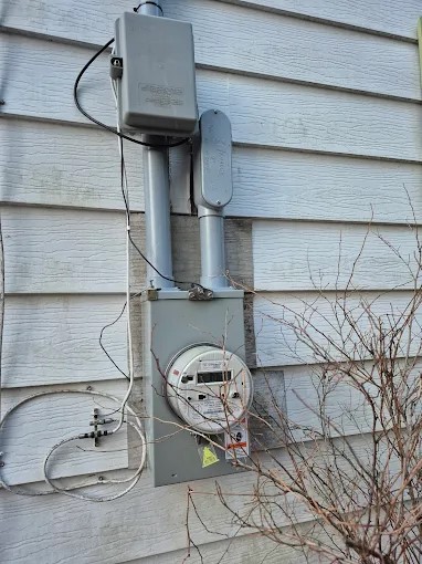 Installation électrique résidentielle avec disjoncteurs et câblage sécurisé